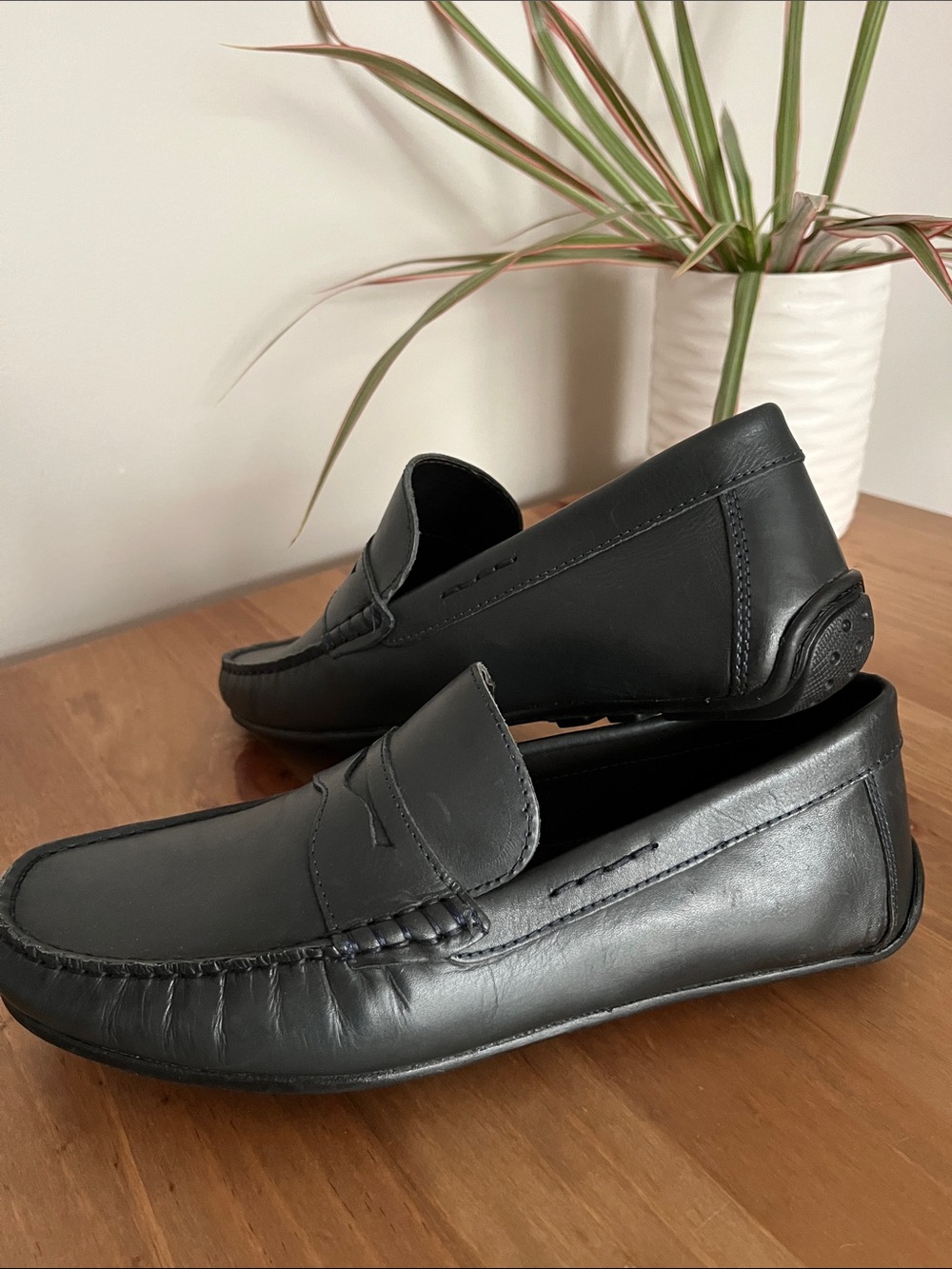 MJNY by Marc Joseph Men's Nebraska Leather Loafer in Navy Casual Shoes